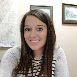 Meet your Posher, Holley